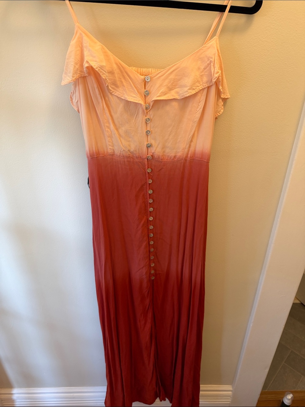 Spaghetti Strap Ombre Maxi Dress in Peach to Coral - size Small Forever 21